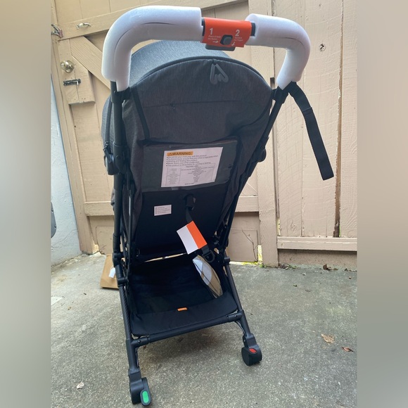 Mamazing 11.6 lb Ultra Air Lightweight Foldable Carbon Fiber Travel Stroller - Picture 8 of 16